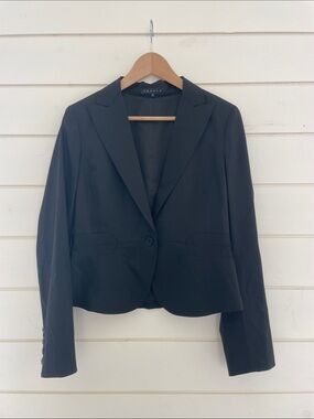 Theory Classic Black Women's Blazer - Cropped Single-Button Jacket size 8
